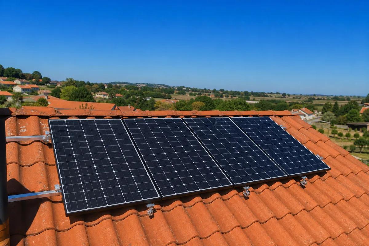 Fixation K2 panneau solaire : rails, crochets et pose